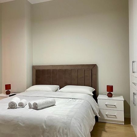 Home Inn Apartment Near City Center Tiranë Eksteriør bilde