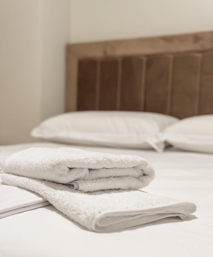 Home Inn Apartment Near City Center Tiranë Eksteriør bilde