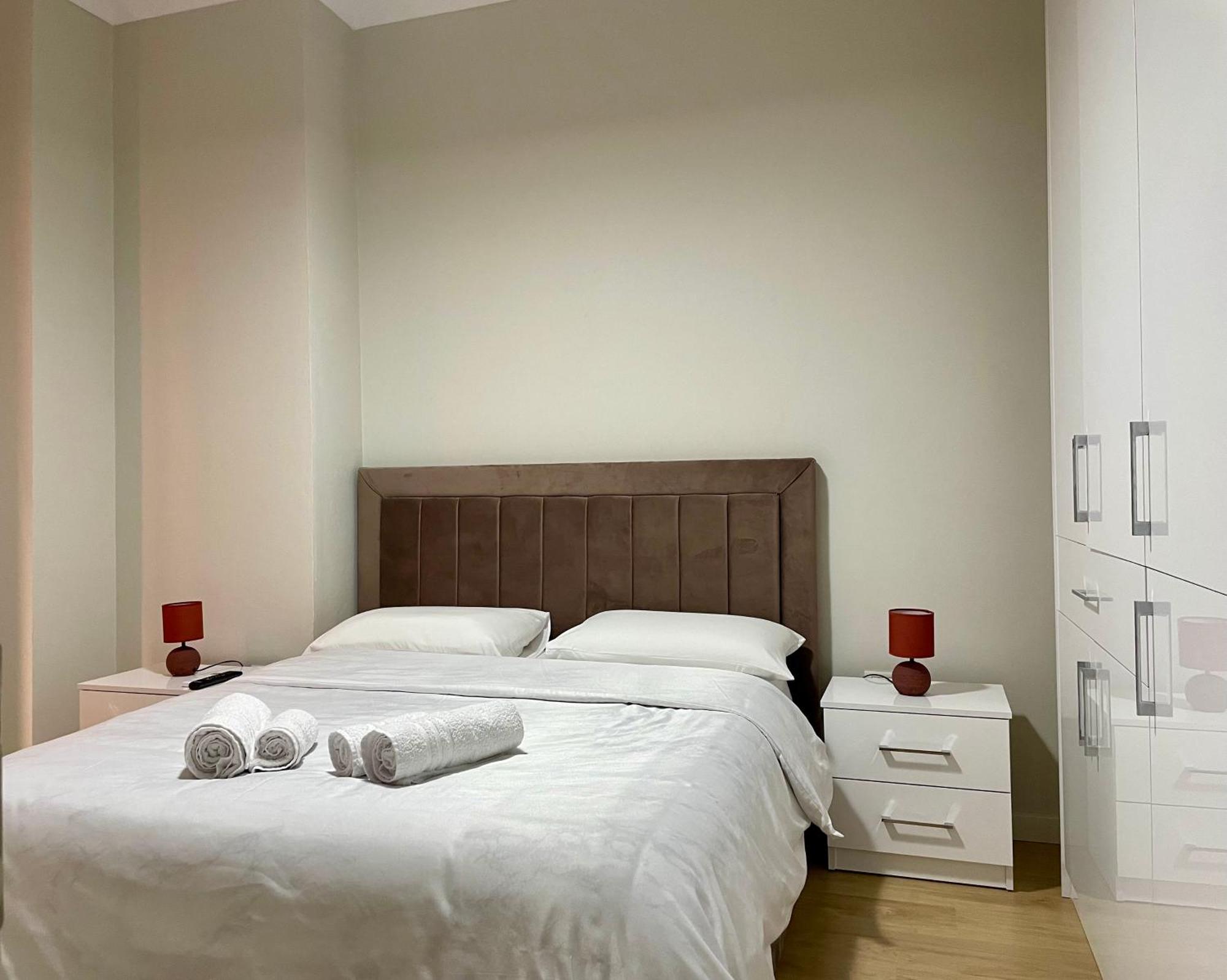 Home Inn Apartment Near City Center Tiranë Eksteriør bilde